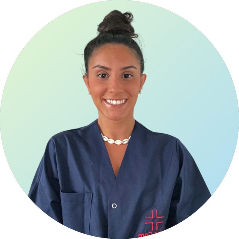 Mélanie, aide-soignante, planificatrice des soins chez SwissCare